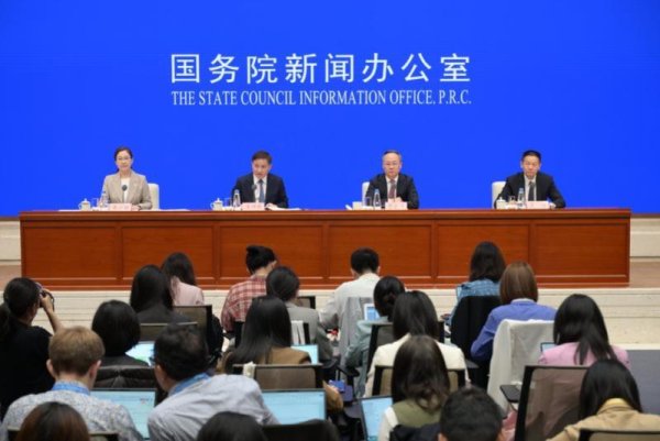 翻倍赚 锐评｜中国给世界的，是“靠谱三连”
